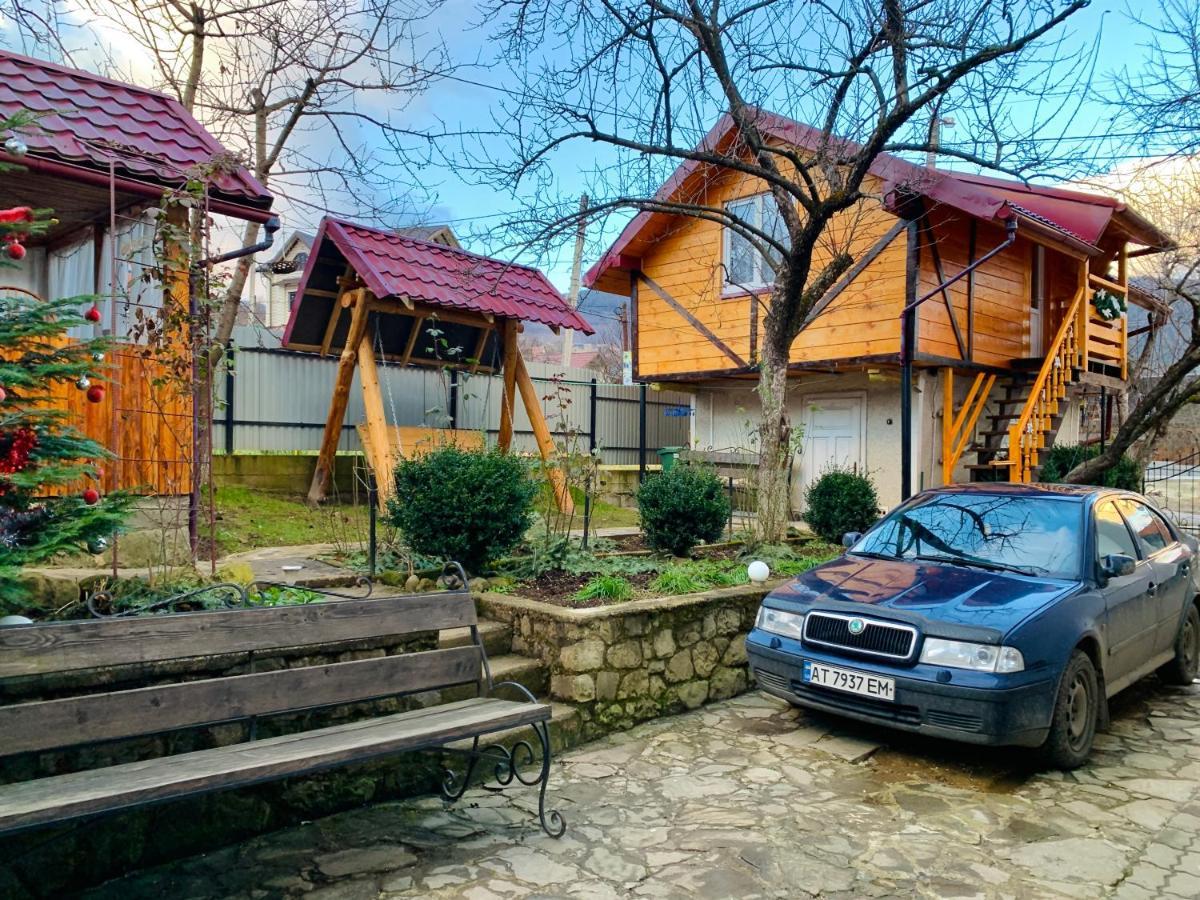 За Горбами Apartment Yaremche Exterior photo